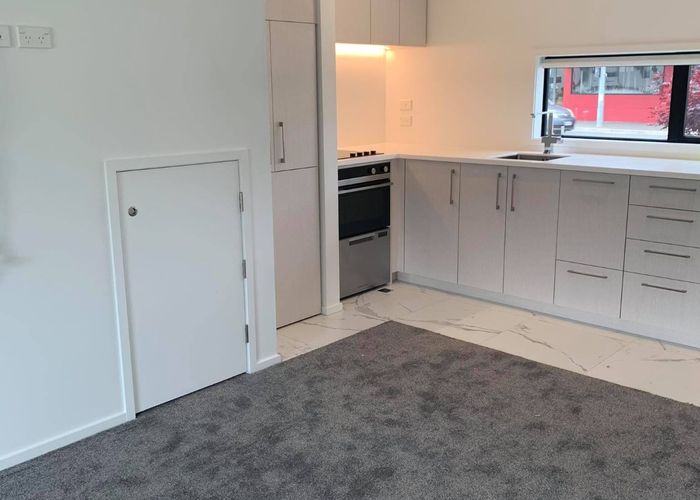  at 9/4 Riccarton Road, Riccarton, Christchurch City, Canterbury