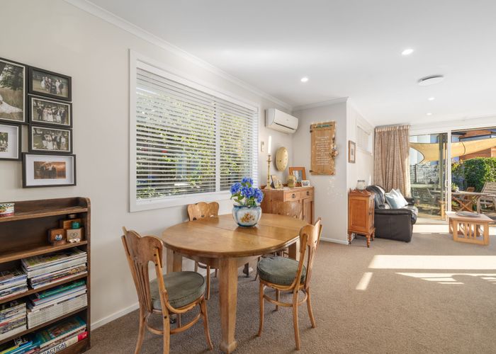 at 27 Roxburgh Street, Sydenham, Christchurch City, Canterbury