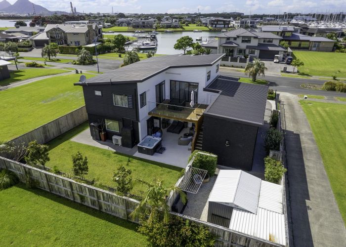  at 14 Mariners Haven, One Tree Point