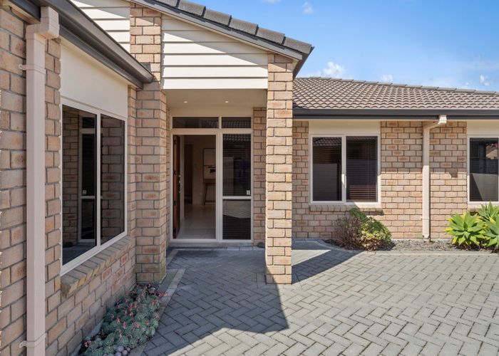  at 73 Oriental Parade, Papamoa Beach, Papamoa