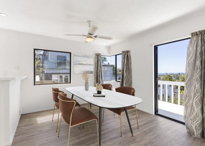  at 697a East Coast Road, Browns Bay, North Shore City, Auckland