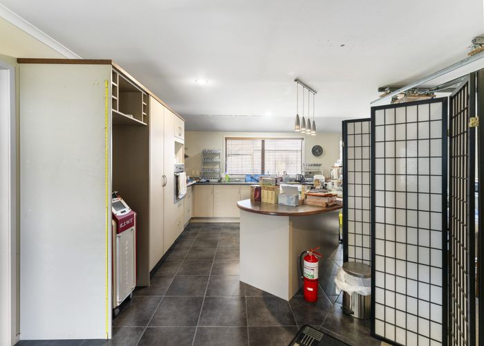  at 16 Barcaldine Road, Flat Bush, Manukau City, Auckland