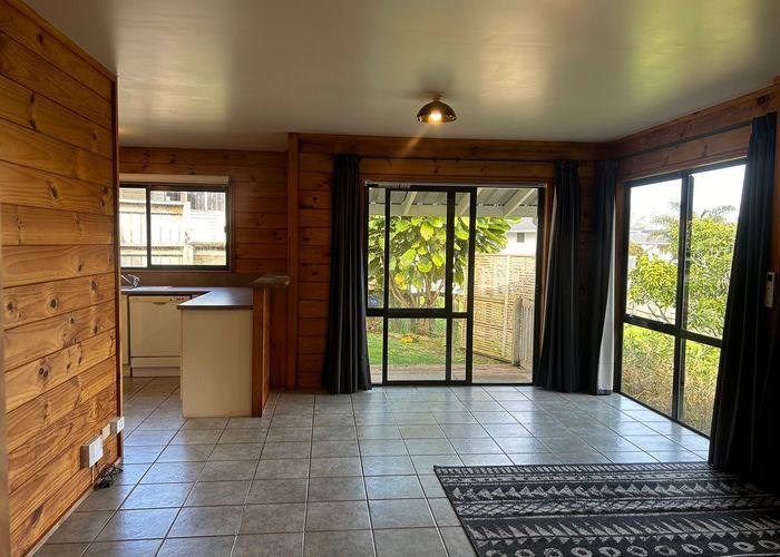  at 14A Yeoman Place, Howick, Manukau City, Auckland