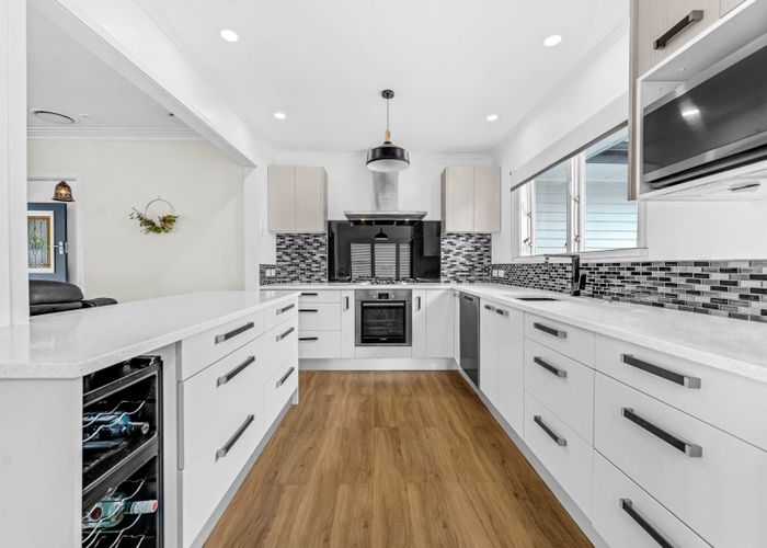  at 34 Sunrise Avenue, Mairangi Bay, North Shore City, Auckland