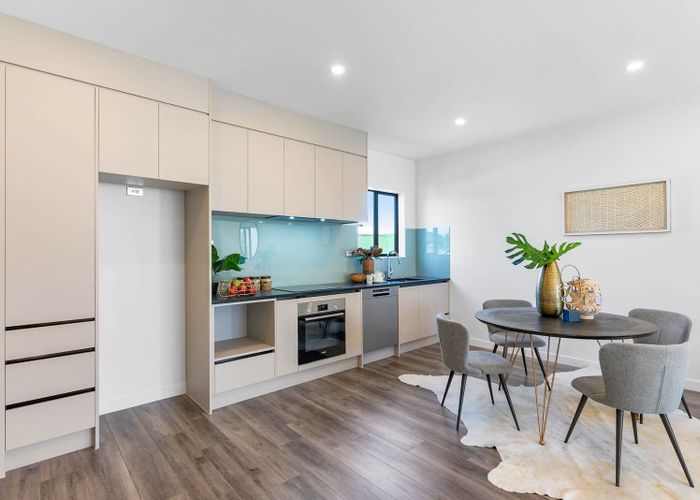  at 121A Sycamore Drive, Sunnynook, North Shore City, Auckland
