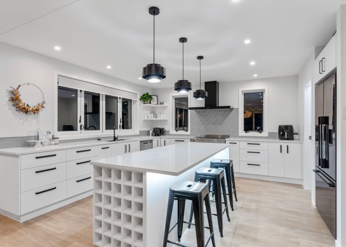  at 3 Barbaras Way, Waikanae Beach, Kapiti Coast, Wellington