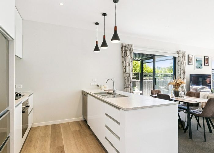  at 16/6 Oswald Crescent, Paparangi, Wellington, Wellington