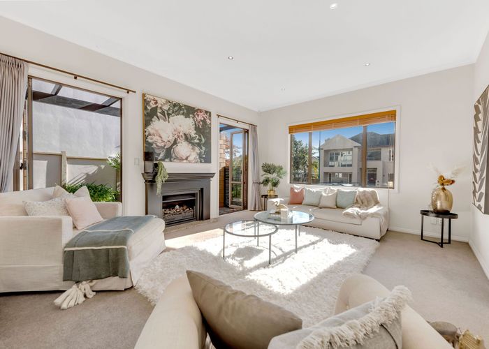  at 7 Kingsgate Place, Dannemora, Auckland