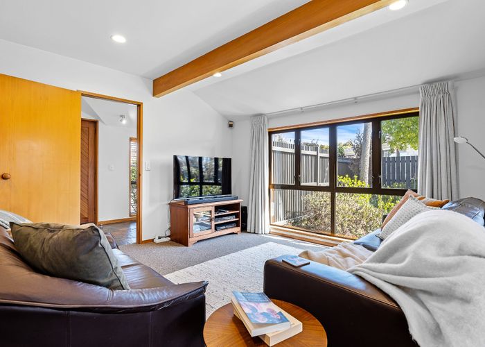  at 84 Palatine Terrace, St. Martins, Christchurch City, Canterbury
