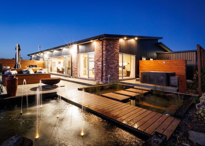  at 9 Paterson Lane, Kelvin Grove, Palmerston North, Manawatu / Whanganui