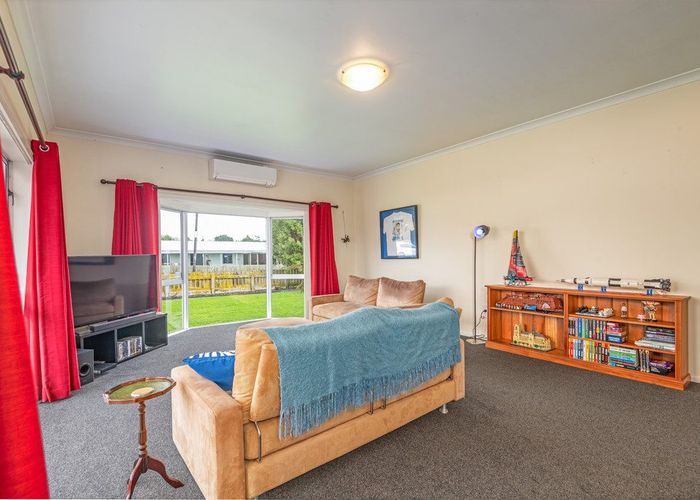  at 20 Hastings Street, Halcombe, Feilding