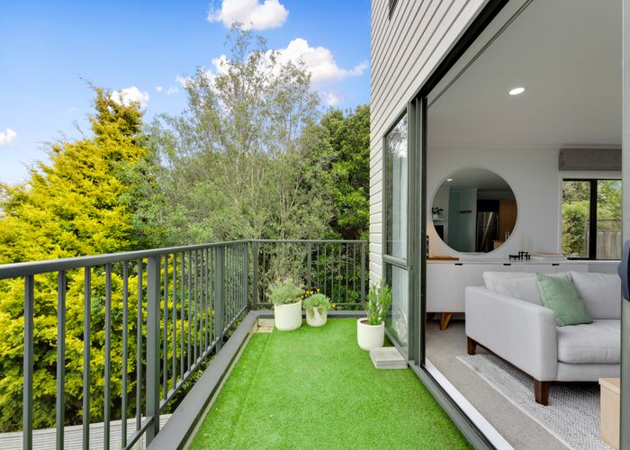  at 72/8 Flynn Street, Birkdale, Auckland