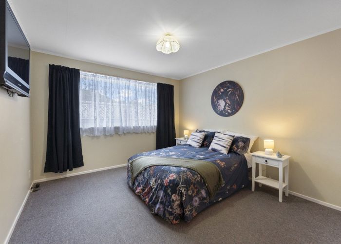  at 2/31 Omaha Grove, Totara Park, Upper Hutt