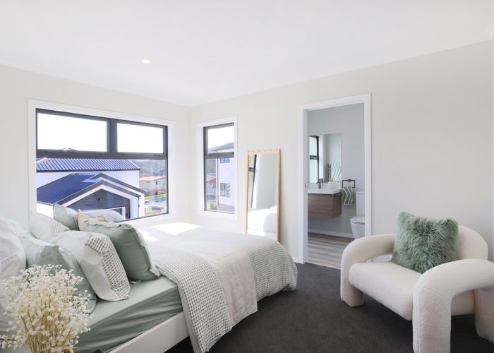  at 8/1 Helvetia Grove, Naenae, Lower Hutt, Wellington