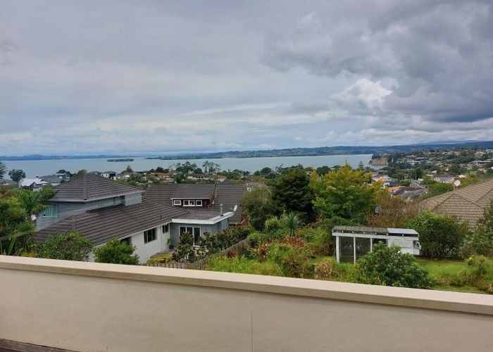  at 8 Beach Road, Mellons Bay, Manukau City, Auckland