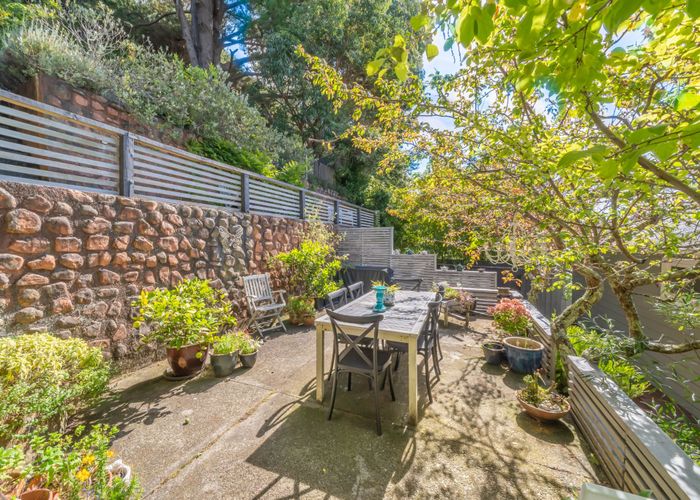  at 121 Wainuiomata Road, Wainuiomata, Lower Hutt, Wellington