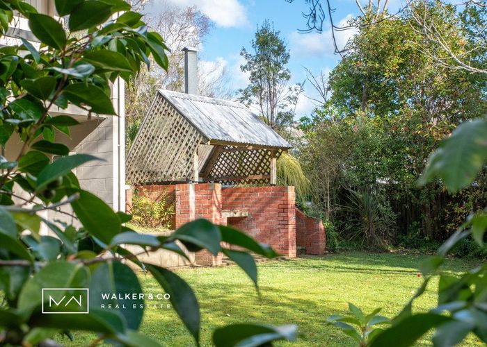  at 41 Fendalton Crescent, Pinehaven, Upper Hutt, Wellington