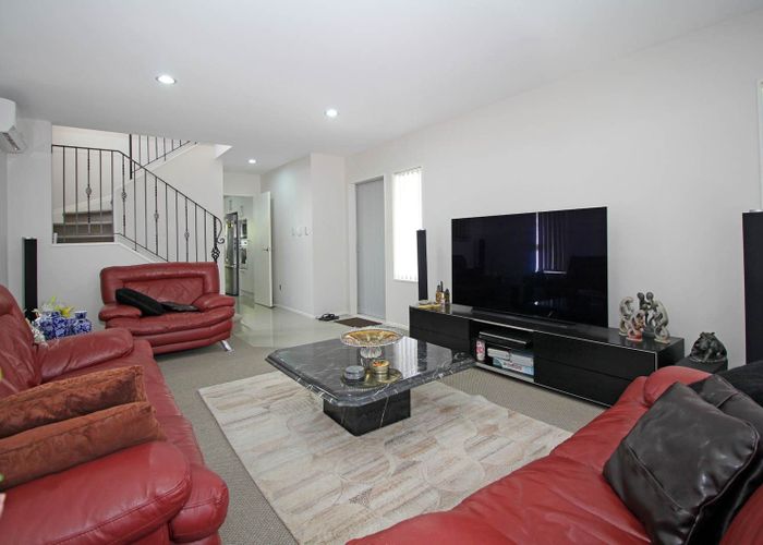  at 8 Killarney Drive, Flat Bush, Manukau City, Auckland
