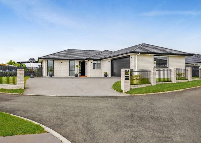  at 34B Honeyfield Drive, Whalers Gate, New Plymouth