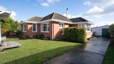  at 9 Stanbury Avenue, Somerfield, Christchurch