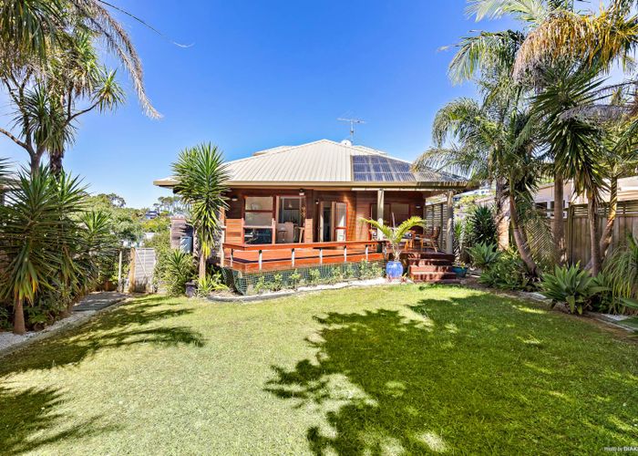  at 75 Matipo Road, Mairangi Bay, Auckland