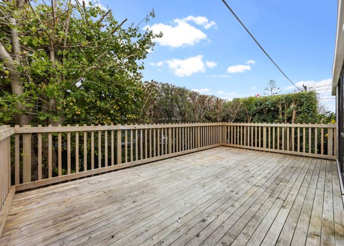  at 1/18 Sherwood Avenue, Te Atatu South, Waitakere City, Auckland