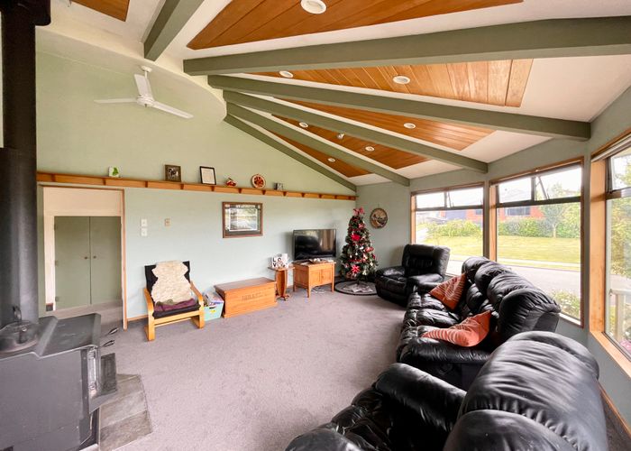  at 34 Grove Avenue, Weston, Oamaru
