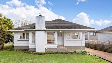  at 6 Batkin Road, New Windsor, Auckland
