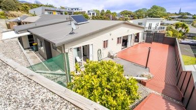  at 14D Maple Crescent, Whalers Gate, New Plymouth