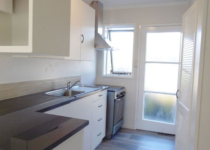  at 1/38 Merton Road, St Johns, Auckland