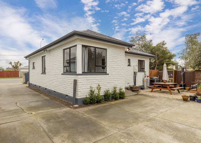 at 122 Pages Road, Wainoni, Christchurch