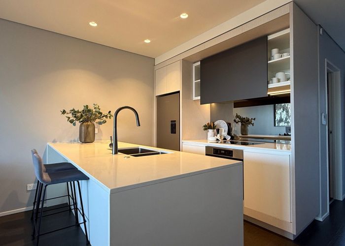  at 302/70 Sale Street, Auckland Central, Auckland