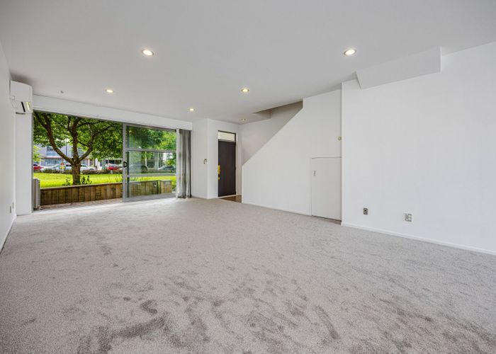  at 18 Kauri Drive, Takanini, Papakura, Auckland