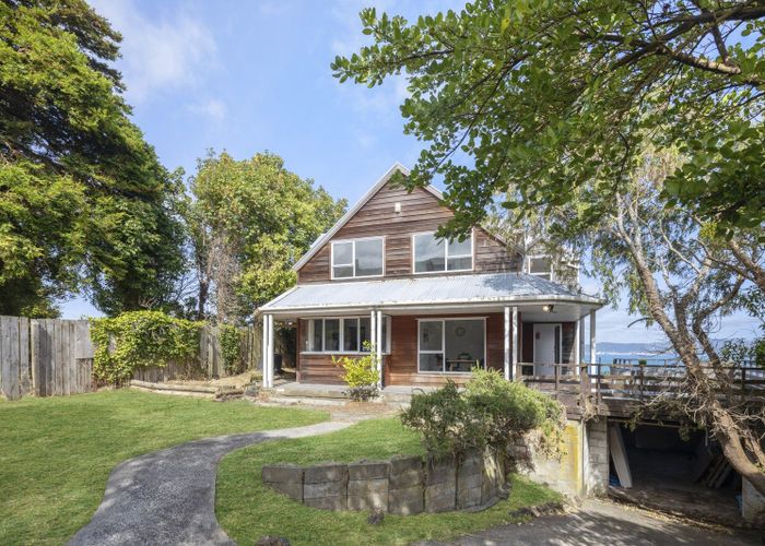  at 45 Ferry Road, Days Bay, Lower Hutt