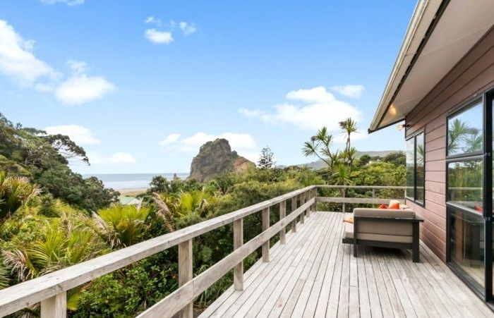  at 7 Sylvan Glade, Piha, Piha