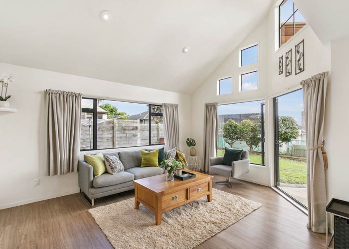  at 5/66 Blockhouse Bay Road, Avondale, Auckland