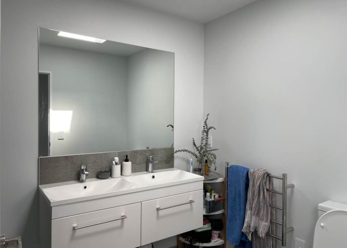 at 4 Pottery Crescent, Hobsonville, Waitakere City, Auckland