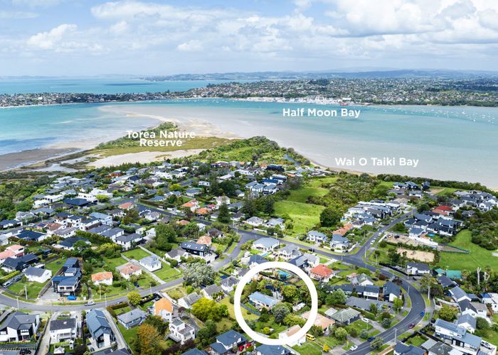  at 25A Clairville Crescent, Wai o Taiki Bay, Auckland