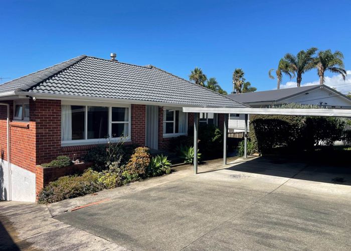  at 73 Deep Creek Road, Waiake, North Shore City, Auckland