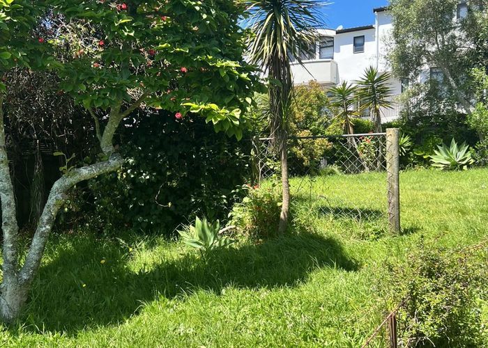 at 4 Ramsgate Terrace, Mairangi Bay, North Shore City, Auckland
