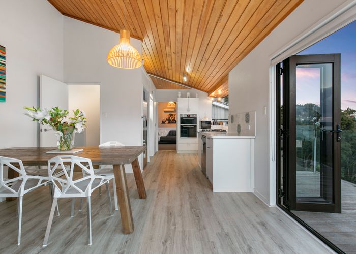  at 10 Seahorse Place, Beach Haven, Auckland