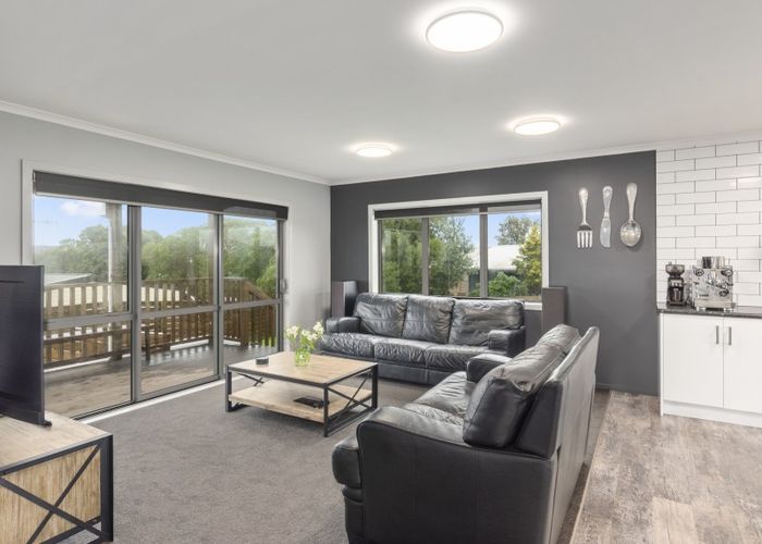  at 10 Sylvia Way, Te Horo Beach