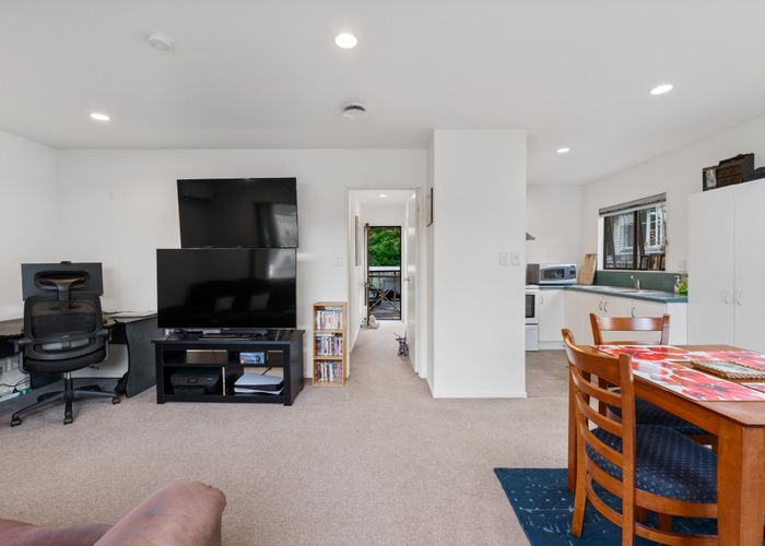  at 30c Daytona Road, Henderson, Waitakere City, Auckland