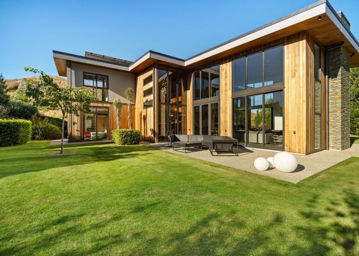  at 142 Littles Road, Dalefield, Queenstown