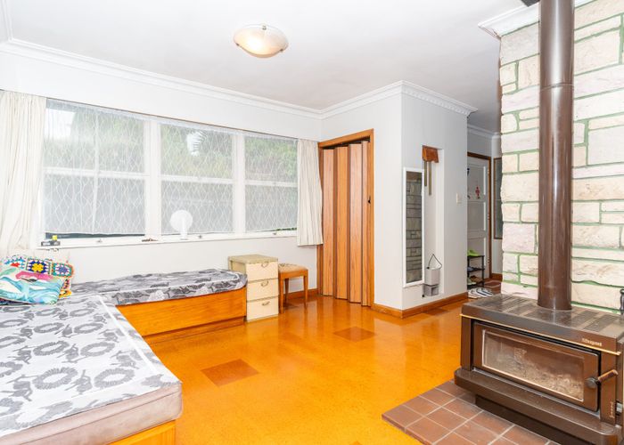  at 15 Clark Place, Hillcrest, Hamilton