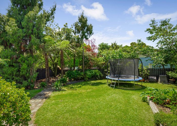  at 56 Woodside Road, Massey, Auckland