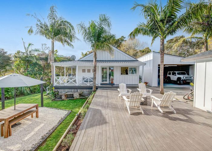  at 61 Brian Crescent, Stanmore Bay, Whangaparaoa