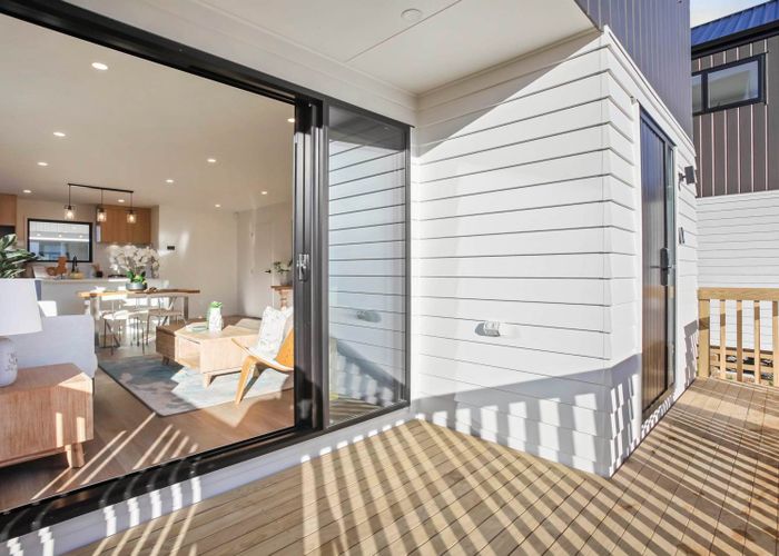  at Lot 2/6 Glennandrew Drive, Half Moon Bay, Manukau City, Auckland