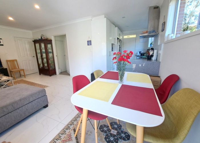  at 2/36 Gowing Drive, Meadowbank, Auckland