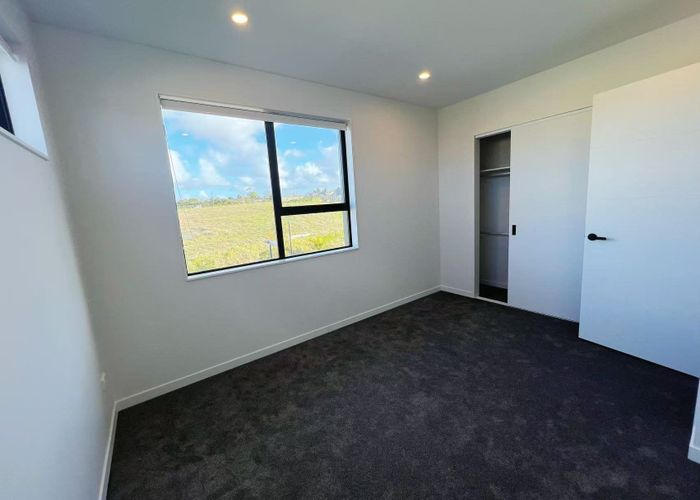  at 9 Heketara Way, Massey, Waitakere City, Auckland